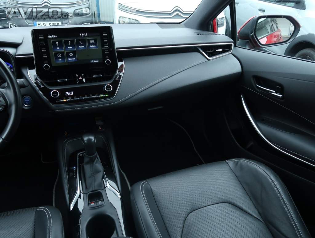 Foto inzerátu Toyota Corolla 1.8 Hybrid