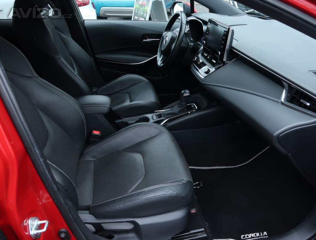 Foto inzerátu Toyota Corolla 1.8 Hybrid