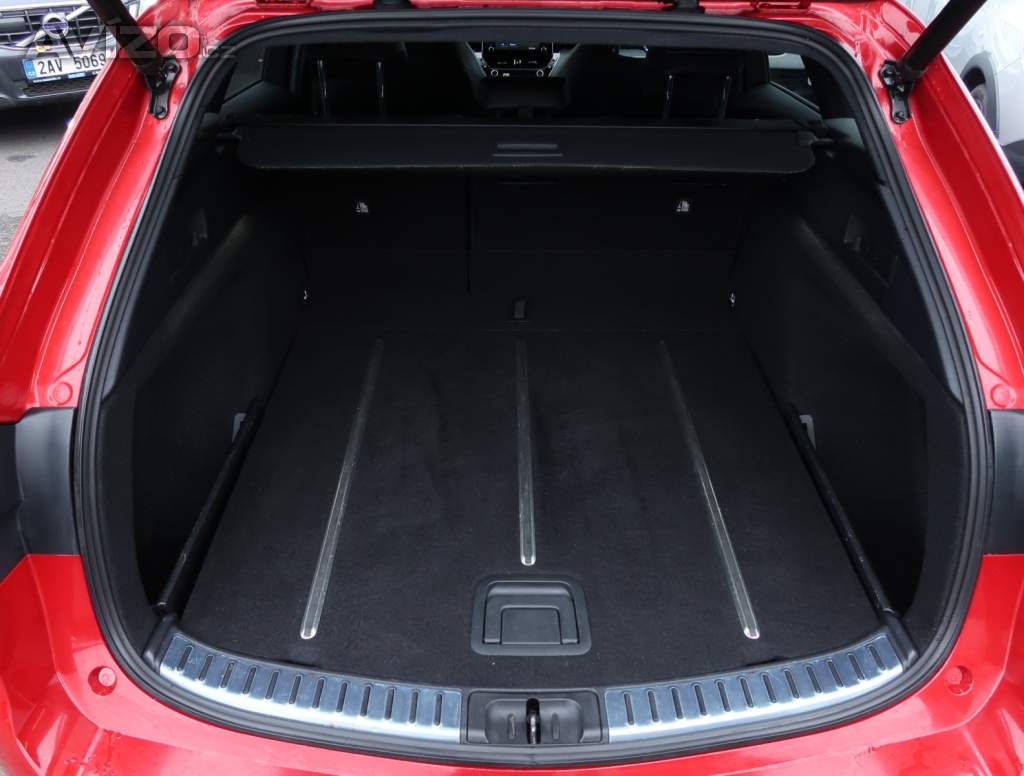 Foto inzerátu Toyota Corolla 1.8 Hybrid