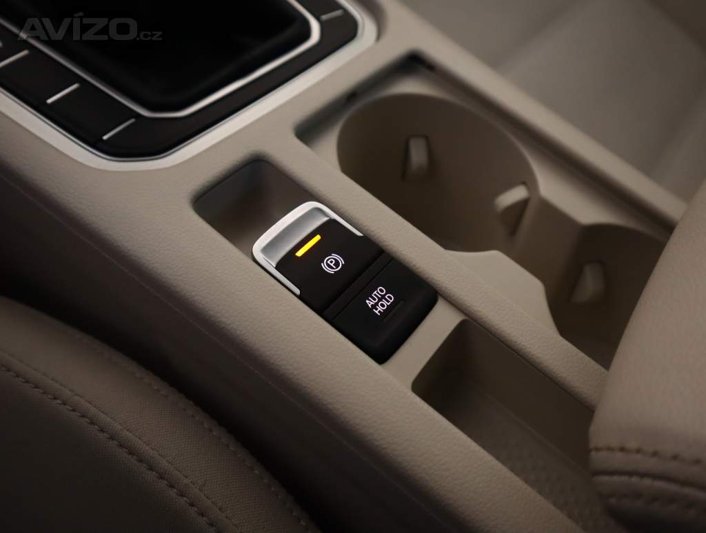 Foto inzerátu Volkswagen Passat 1.6 TDI