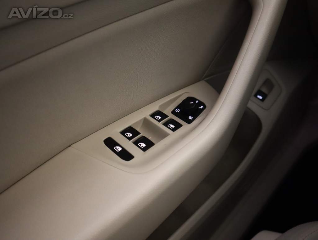 Foto inzerátu Volkswagen Passat 1.6 TDI