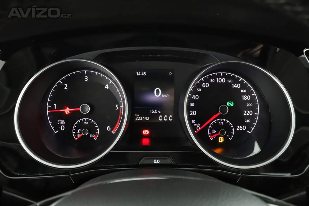 Foto inzerátu Volkswagen Touran 2.0 TDI