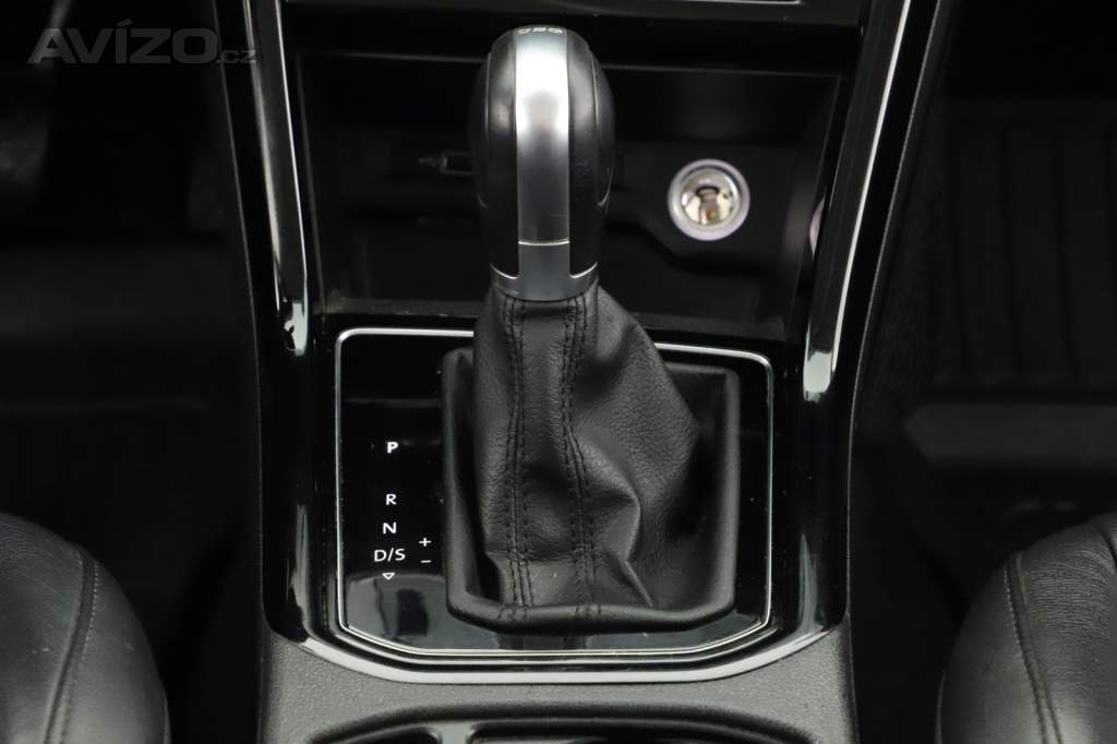 Foto inzerátu Volkswagen Touran 2.0 TDI