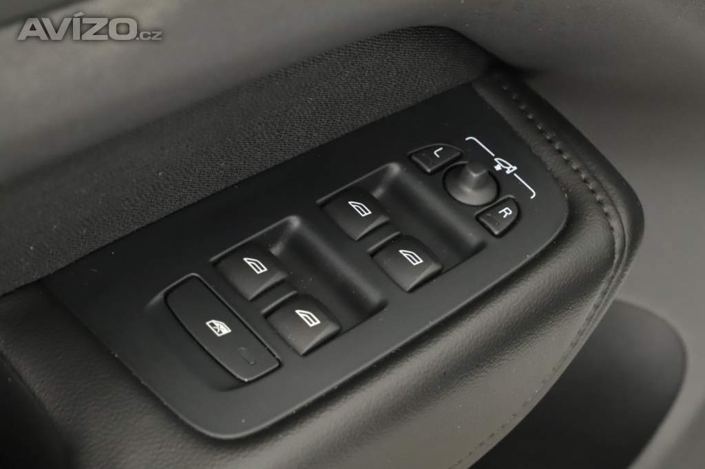 Foto inzerátu Volvo XC60 T5 AWD