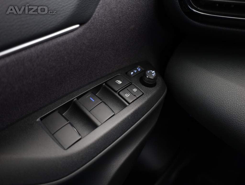 Foto inzerátu Toyota Yaris Cross 1.5 VVT-iE E-Four