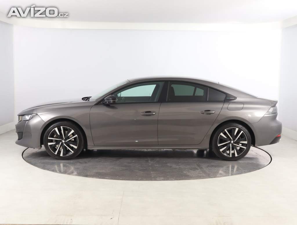 Foto inzerátu Peugeot 508 Hybrid 225