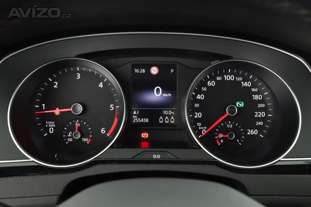 Foto inzerátu Volkswagen Passat 2.0 TDI