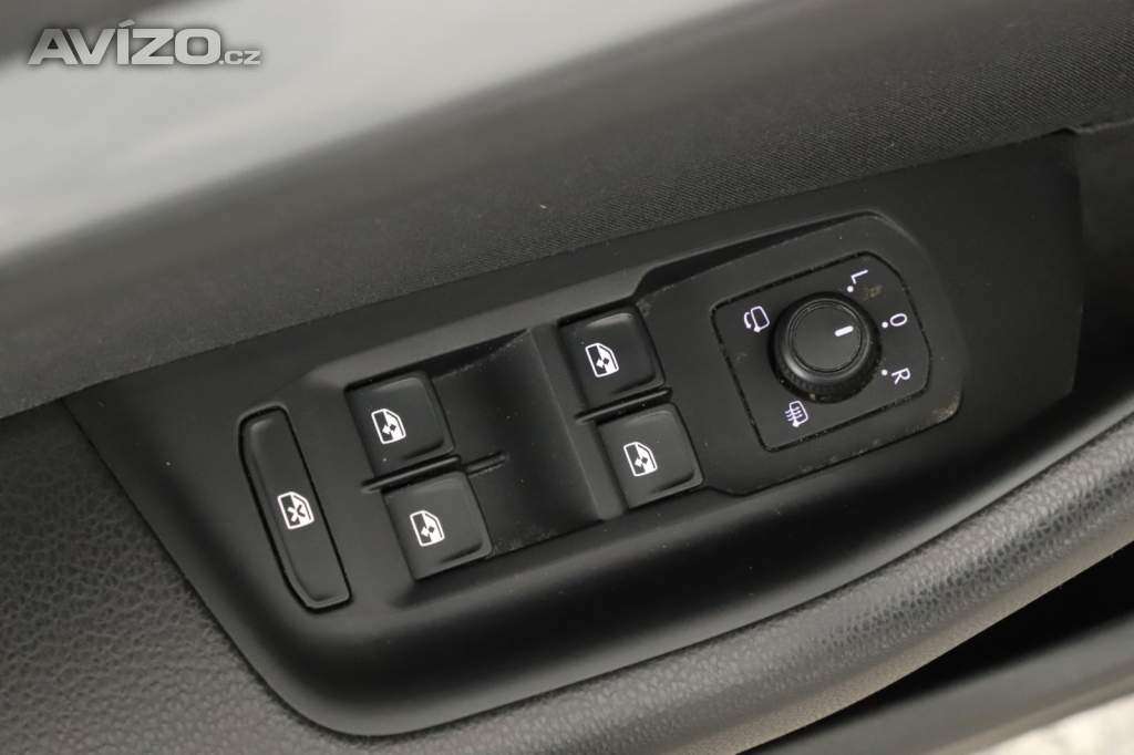 Foto inzerátu Volkswagen Passat 2.0 TDI