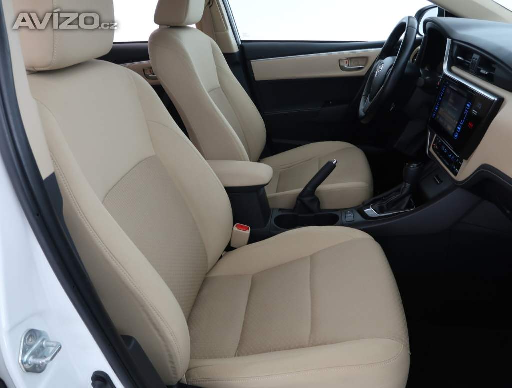 Foto inzerátu Toyota Corolla 1.6 Valvematic