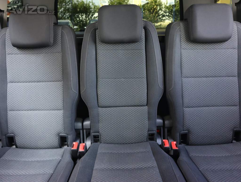 Foto inzerátu Volkswagen Touran 2.0 TDI