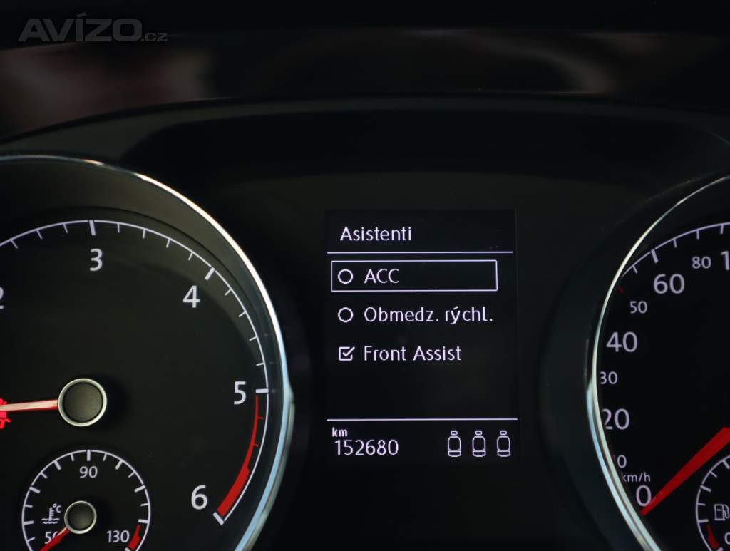 Foto inzerátu Volkswagen Touran 2.0 TDI