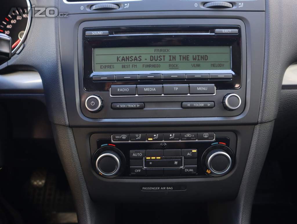 Foto inzerátu Volkswagen Golf 1.2 TSI