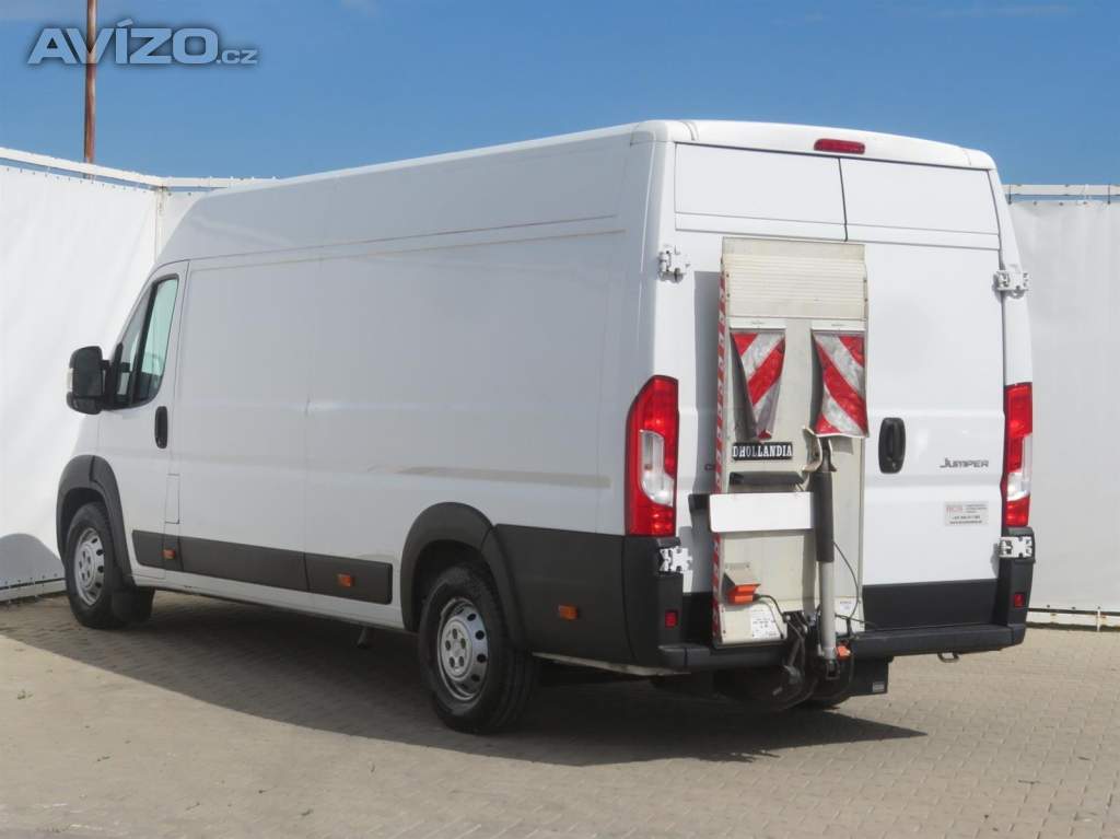 Foto inzerátu Citroën Jumper 2.2 BlueHDi