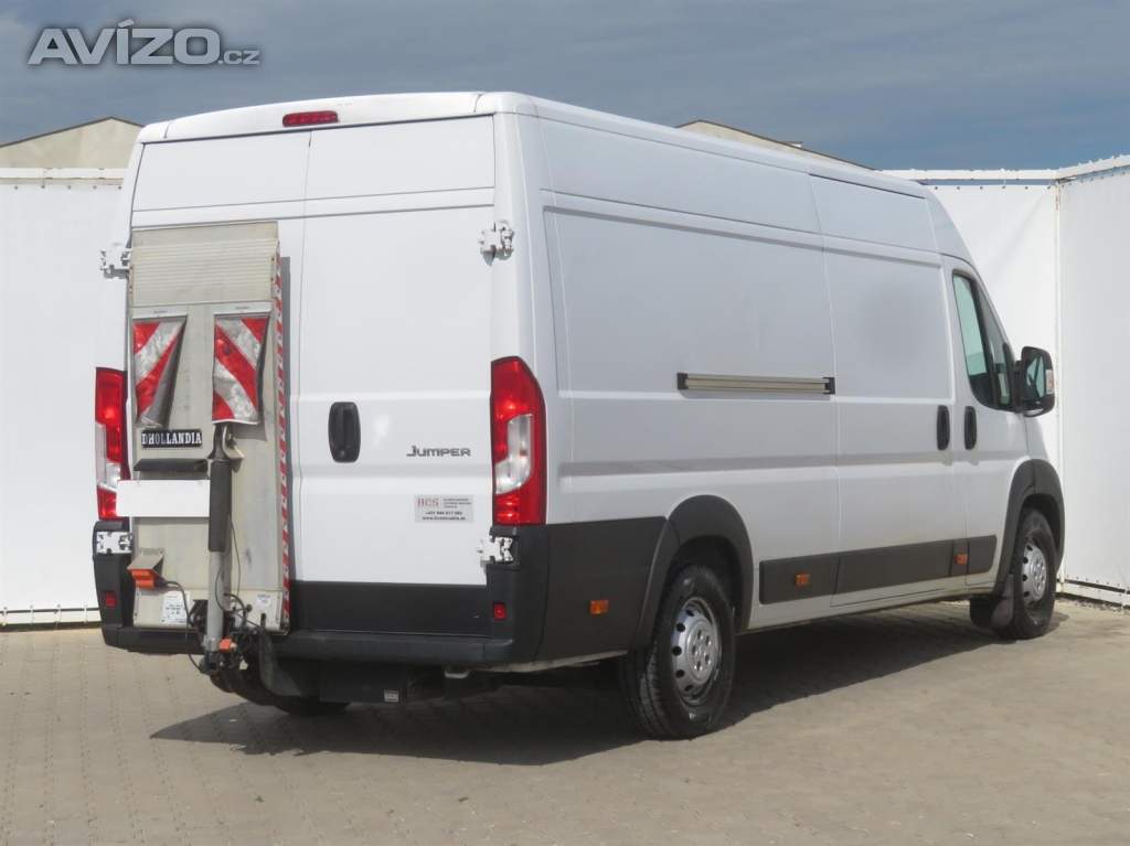 Foto inzerátu Citroën Jumper 2.2 BlueHDi
