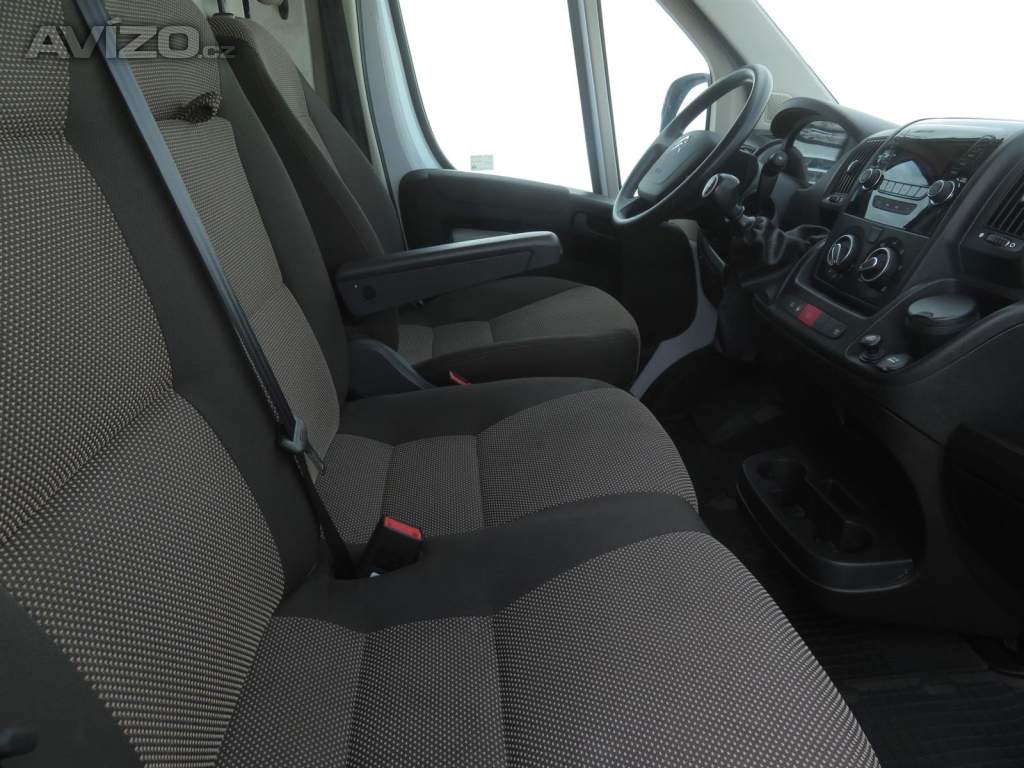 Foto inzerátu Citroën Jumper 2.2 BlueHDi