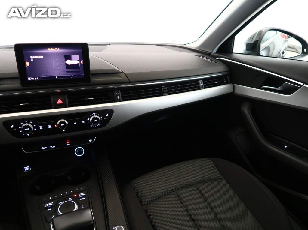 Foto inzerátu Audi A4 2.0 TDI