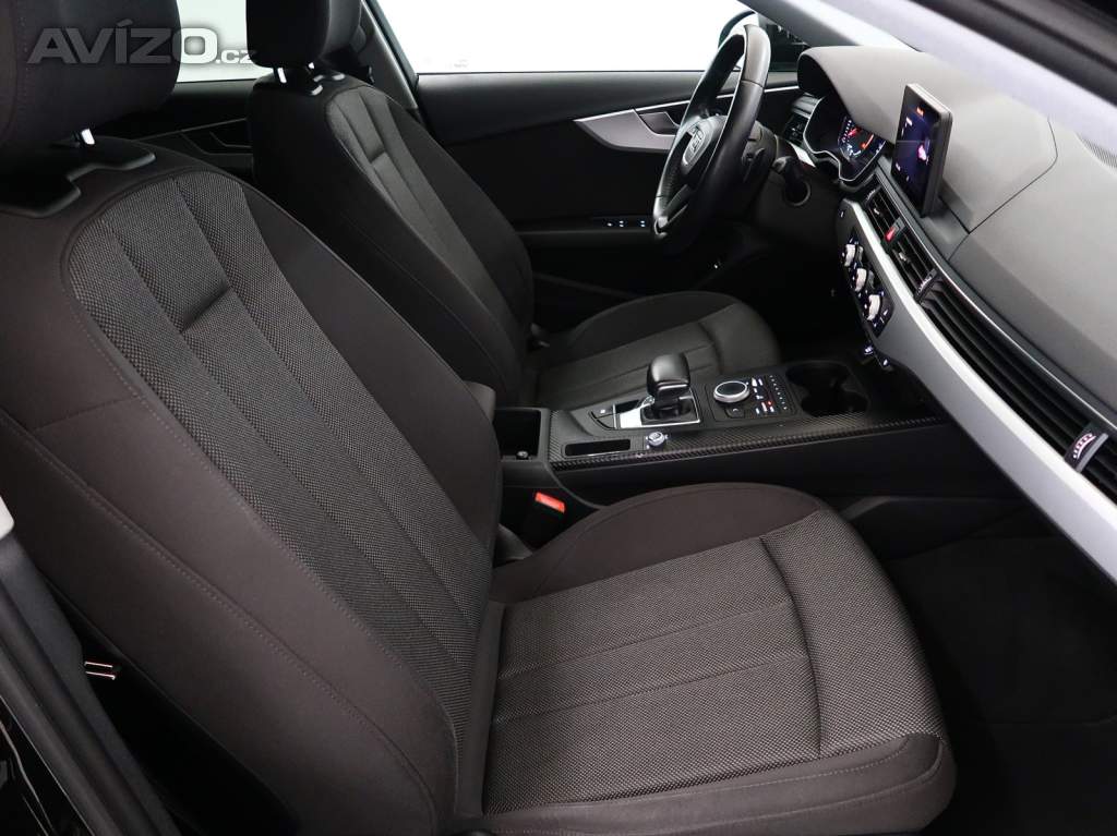 Foto inzerátu Audi A4 2.0 TDI