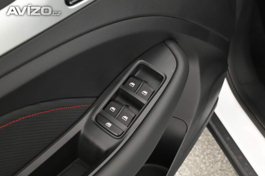 Foto inzerátu MG ZS SUV 1.0 Turbo