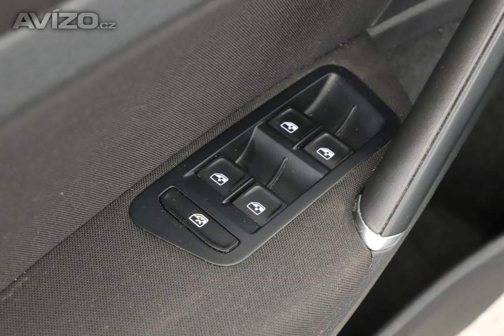 Foto inzerátu Volkswagen Golf 1.4 TSI