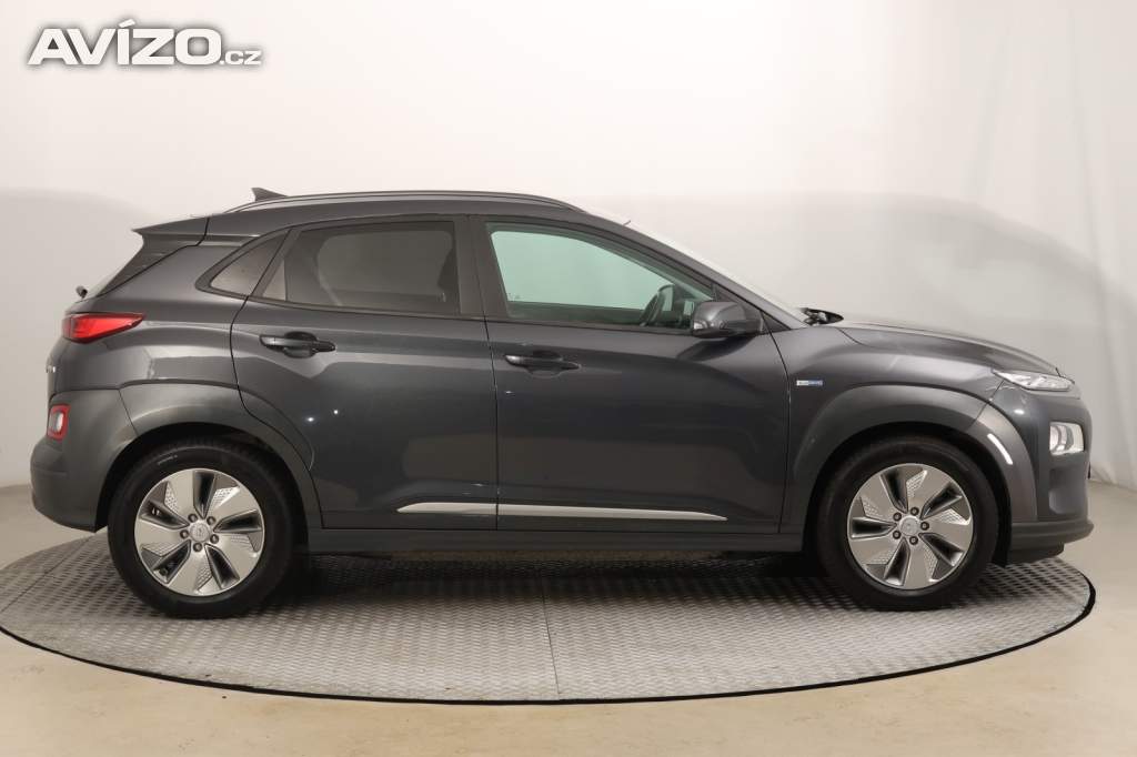 Foto inzerátu Hyundai Kona Electric 64 kWh