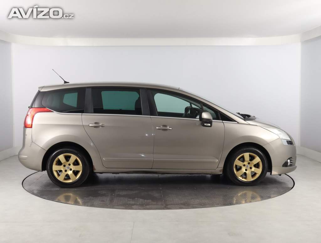 Foto inzerátu Peugeot 5008 2.0 HDI
