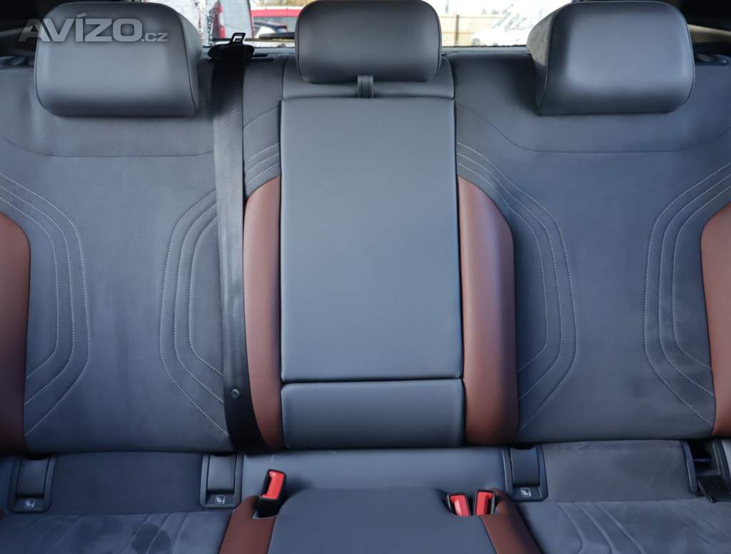 Foto inzerátu Volkswagen ID.4 Pro Perf. (82 kWh)