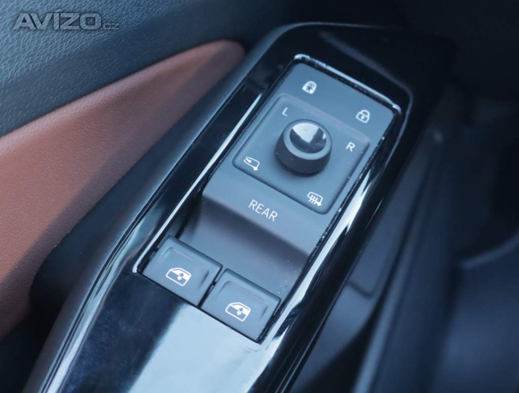 Foto inzerátu Volkswagen ID.4 Pro Perf. (82 kWh)