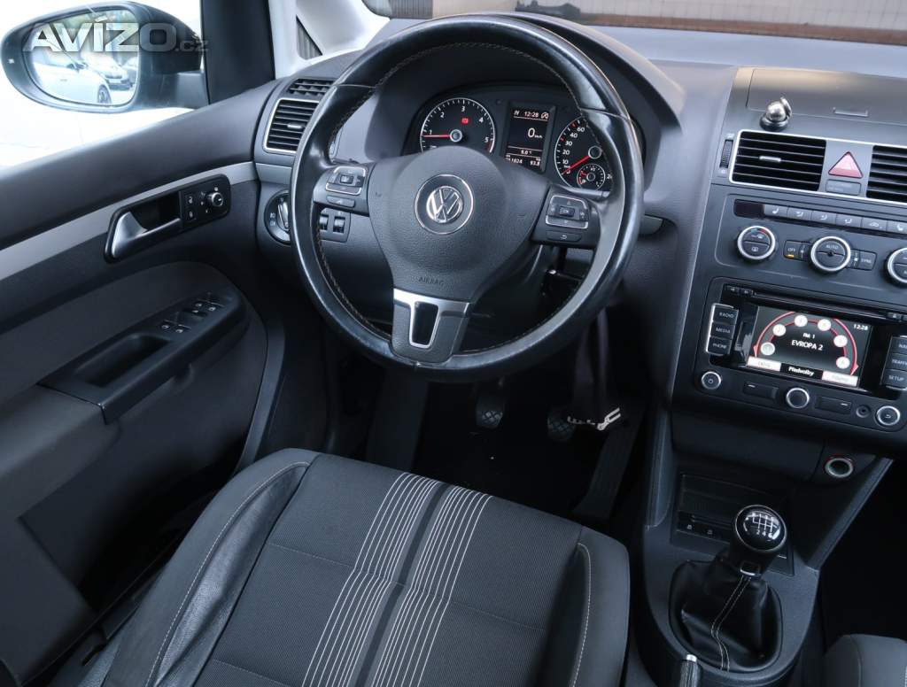 Foto inzerátu Volkswagen Touran 1.6 TDI