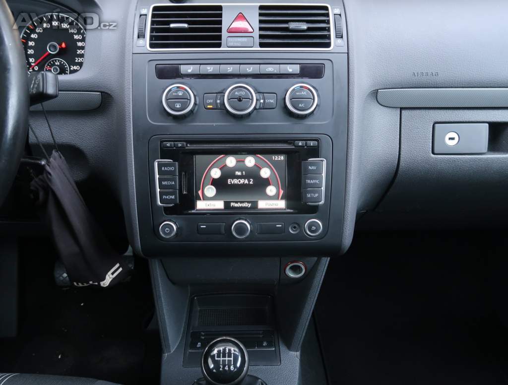 Foto inzerátu Volkswagen Touran 1.6 TDI