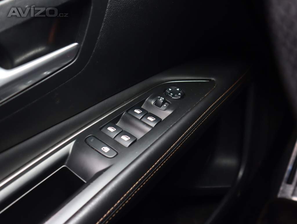 Foto inzerátu Peugeot 3008 2.0 BlueHDi