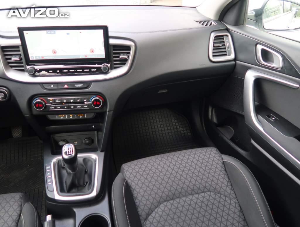 Foto inzerátu Kia Ceed 1.6 CRDi MHEV