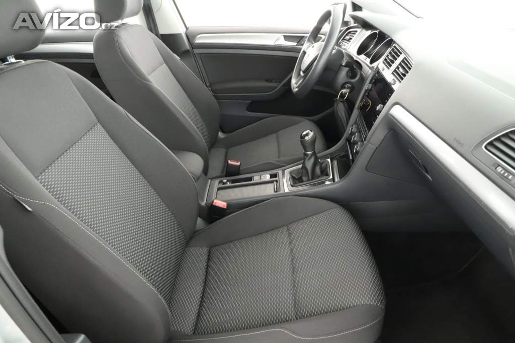 Foto inzerátu Volkswagen Golf 1.6 TDI