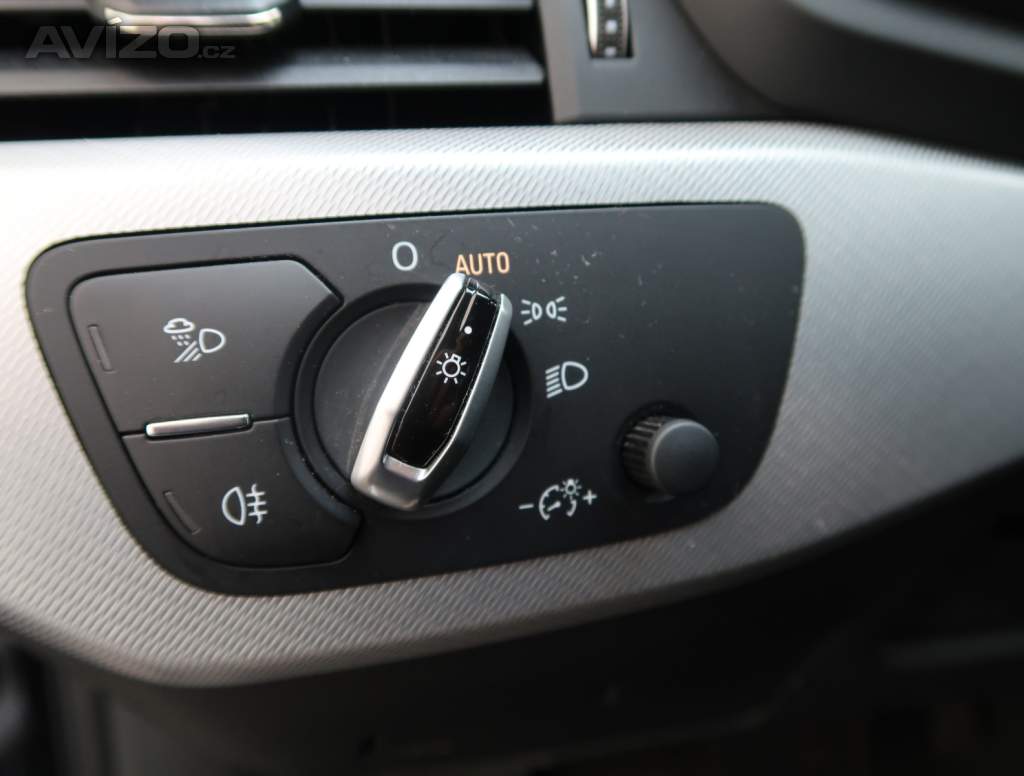 Foto inzerátu Audi A4 2.0 TDI