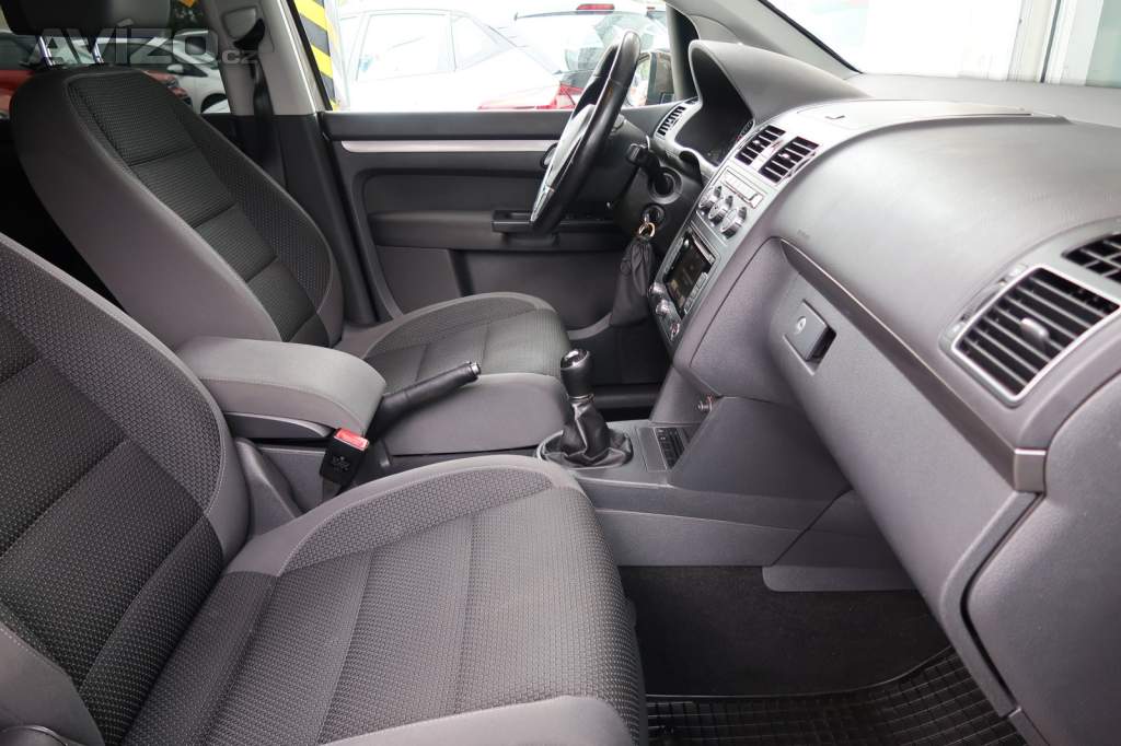 Foto inzerátu Volkswagen Touran 1.6 TDI