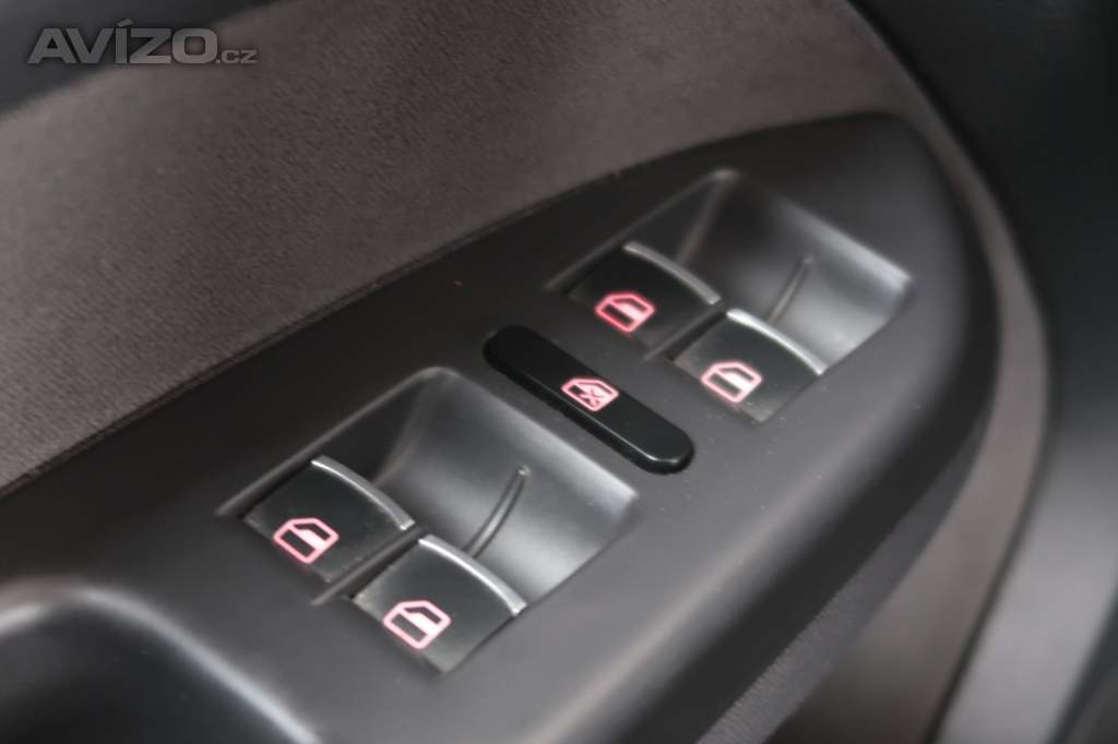 Foto inzerátu Volkswagen Touran 1.6 TDI