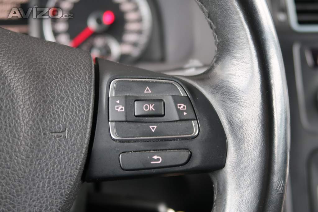 Foto inzerátu Volkswagen Touran 1.6 TDI