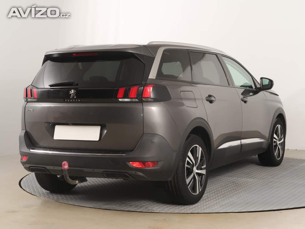 Foto inzerátu Peugeot 5008 PureTech 130