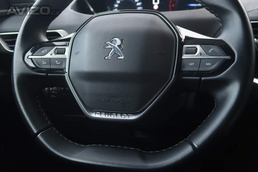 Foto inzerátu Peugeot 5008 PureTech 130