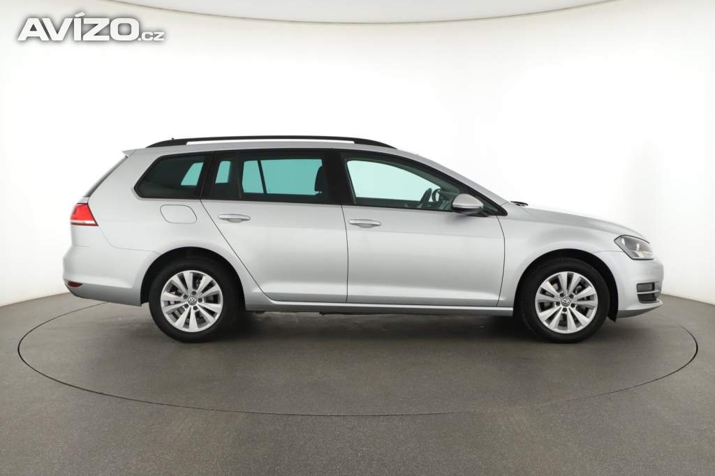 Foto inzerátu Volkswagen Golf 1.6 TDI