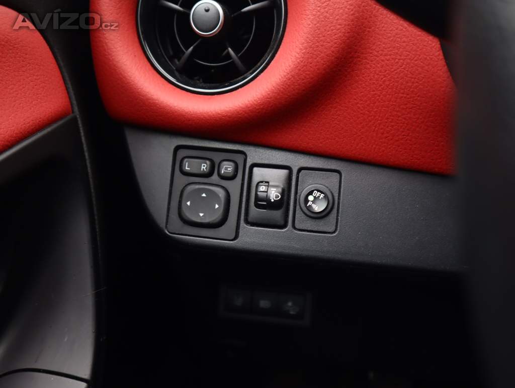 Foto inzerátu Toyota Yaris 1.5 Dual VVT-i