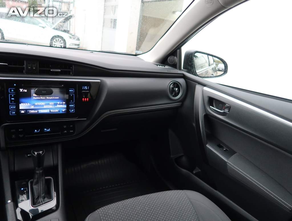 Foto inzerátu Toyota Corolla 1.6 Valvematic