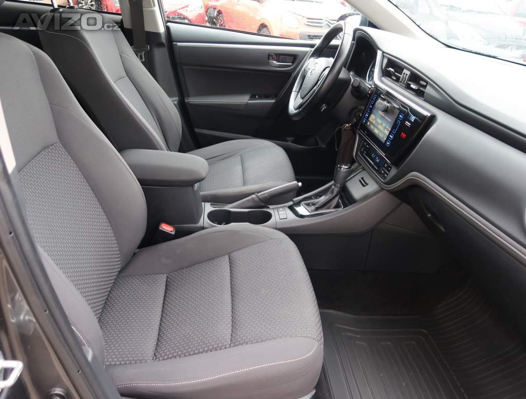 Foto inzerátu Toyota Corolla 1.6 Valvematic