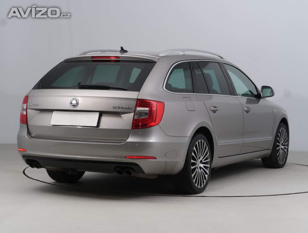 Foto inzerátu Škoda Superb 2.0 TSI