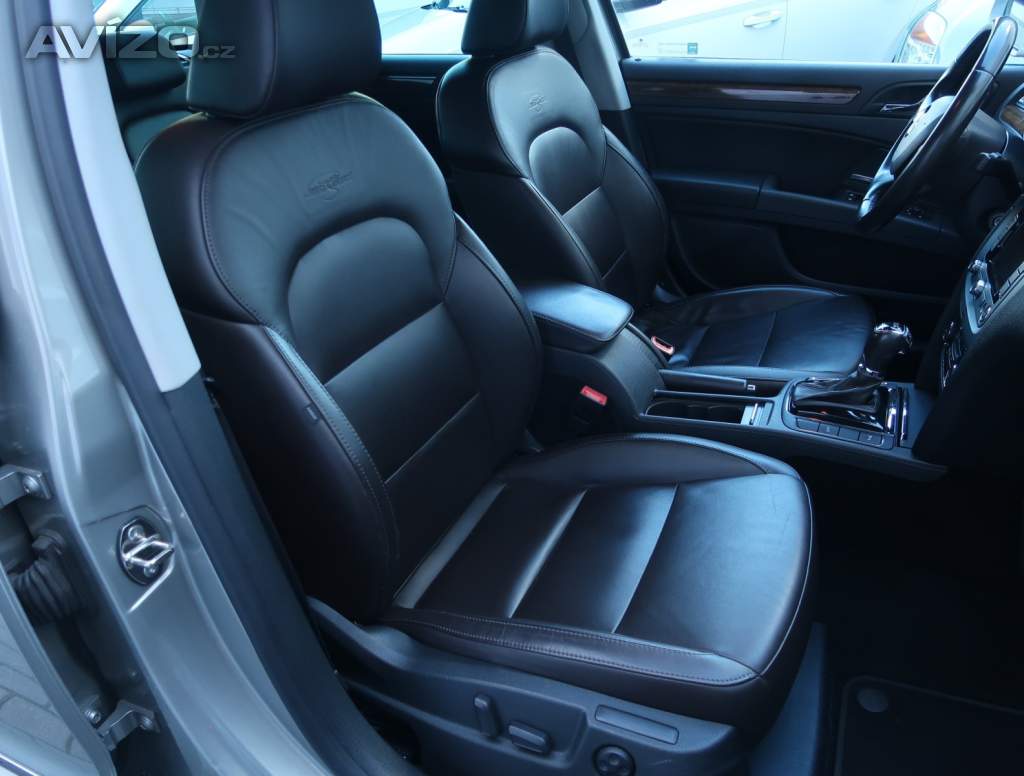 Foto inzerátu Škoda Superb 2.0 TSI