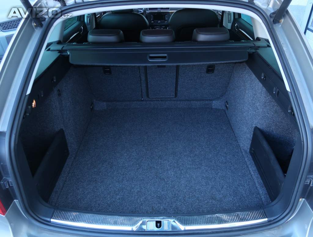 Foto inzerátu Škoda Superb 2.0 TSI