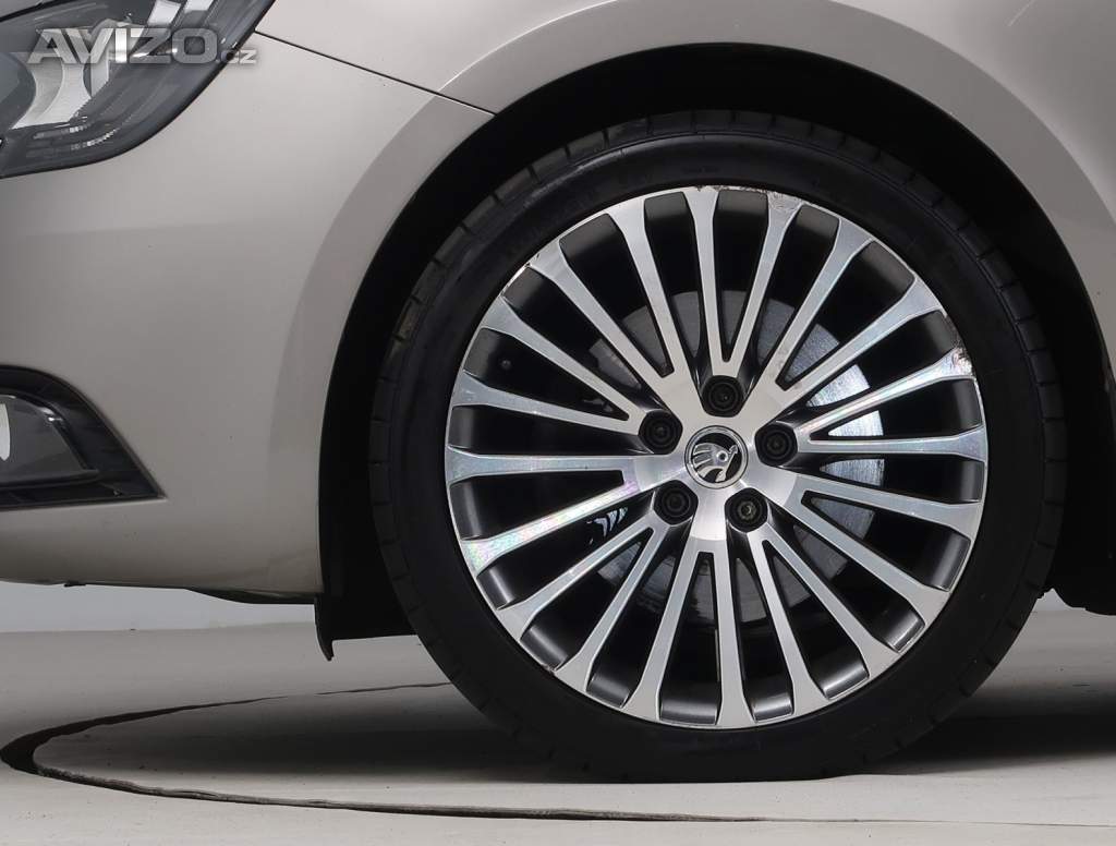 Foto inzerátu Škoda Superb 2.0 TSI