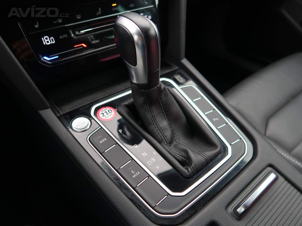 Foto inzerátu Volkswagen Passat 1.4 GTE