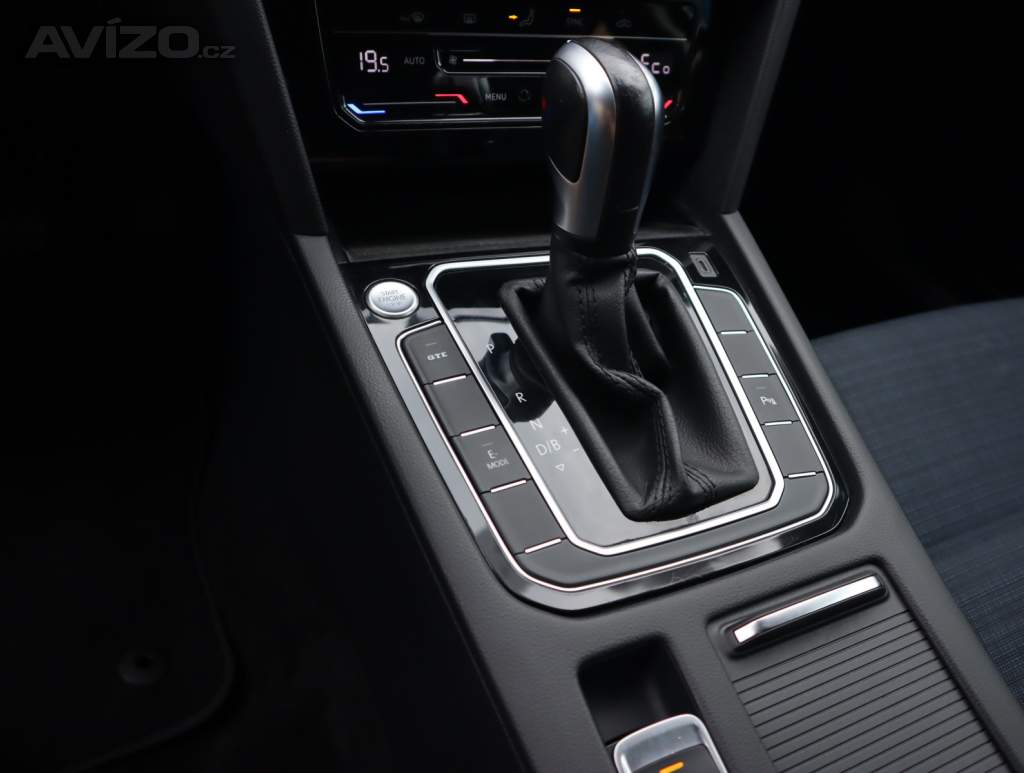 Foto inzerátu Volkswagen Passat 1.4 GTE