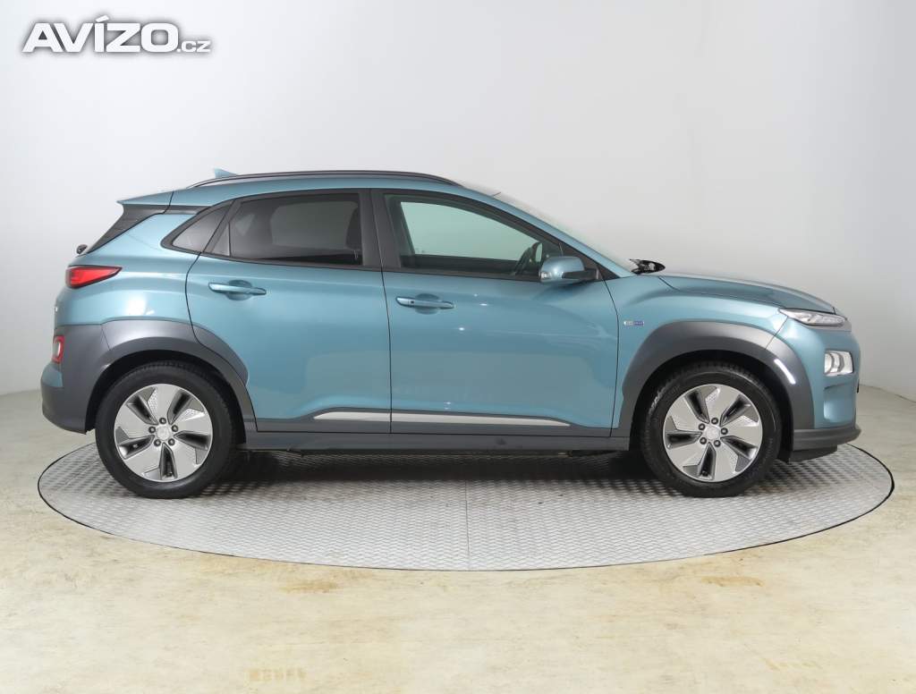 Foto inzerátu Hyundai Kona Electric 64 kWh