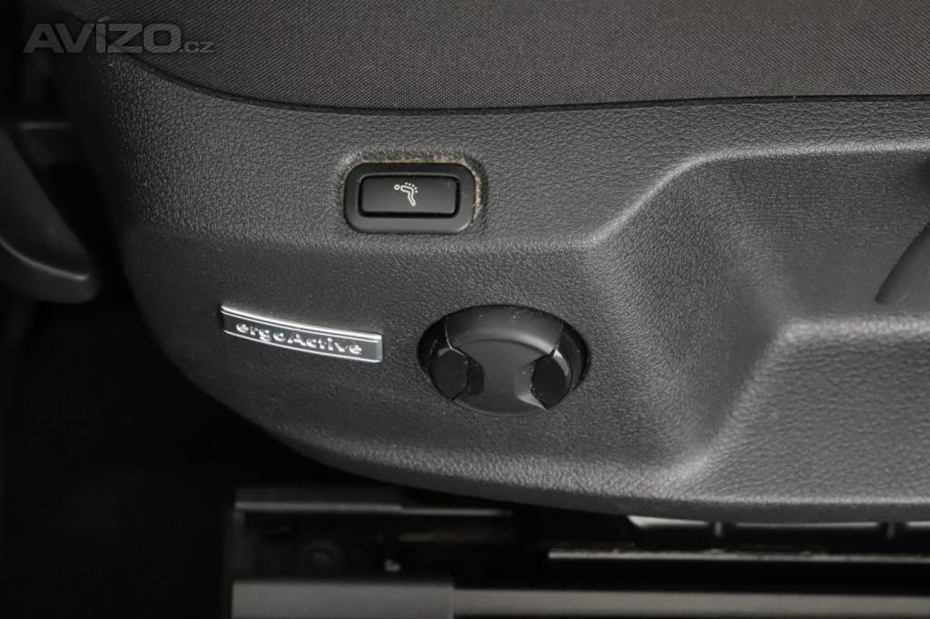 Foto inzerátu Volkswagen Golf 1.6 TDI